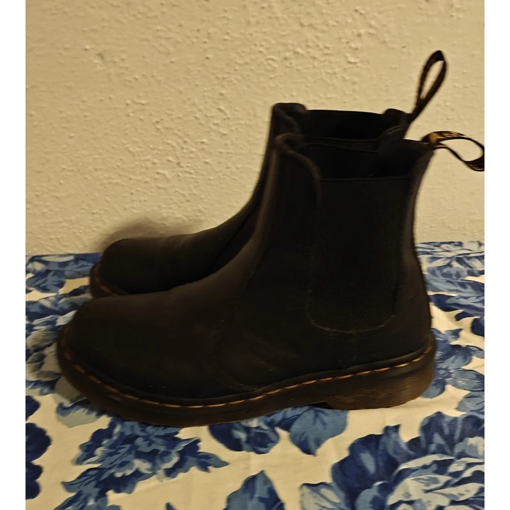 Dr Martens Chelsea Boots 2976 Slip Resistant Leather Black Pre Owned Us7