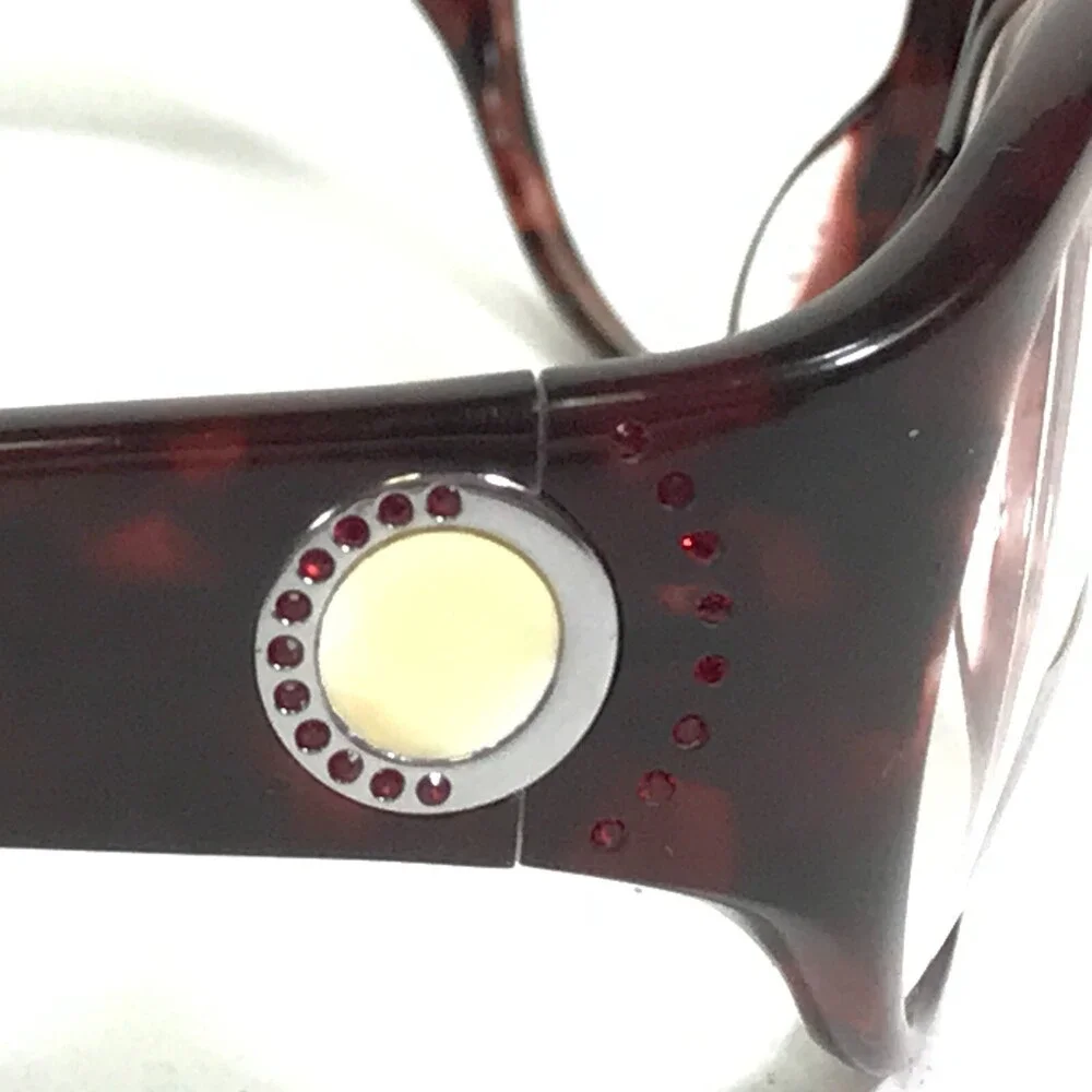 Liz Claiborne frames are