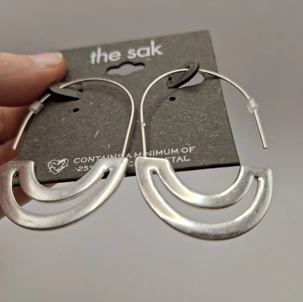 The Sak sleek modern