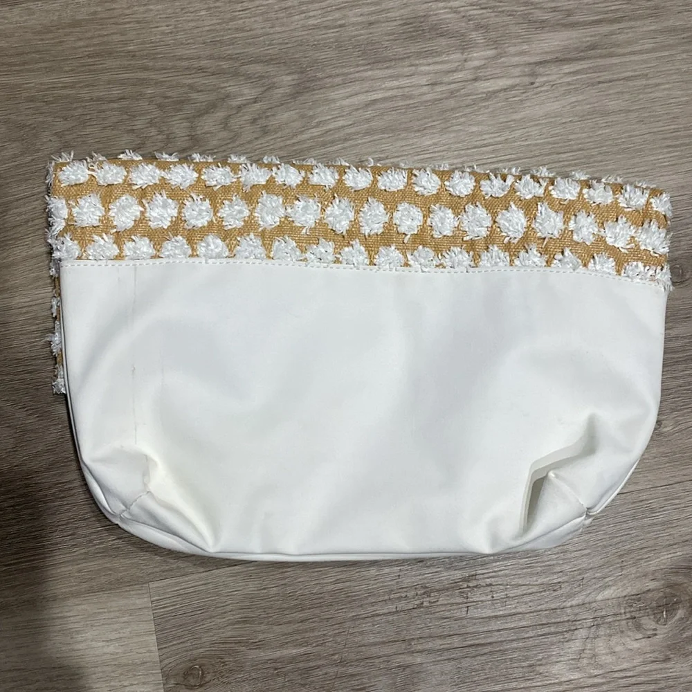 Urban Outfitters‎ white and tan rafia burlap clutch bag