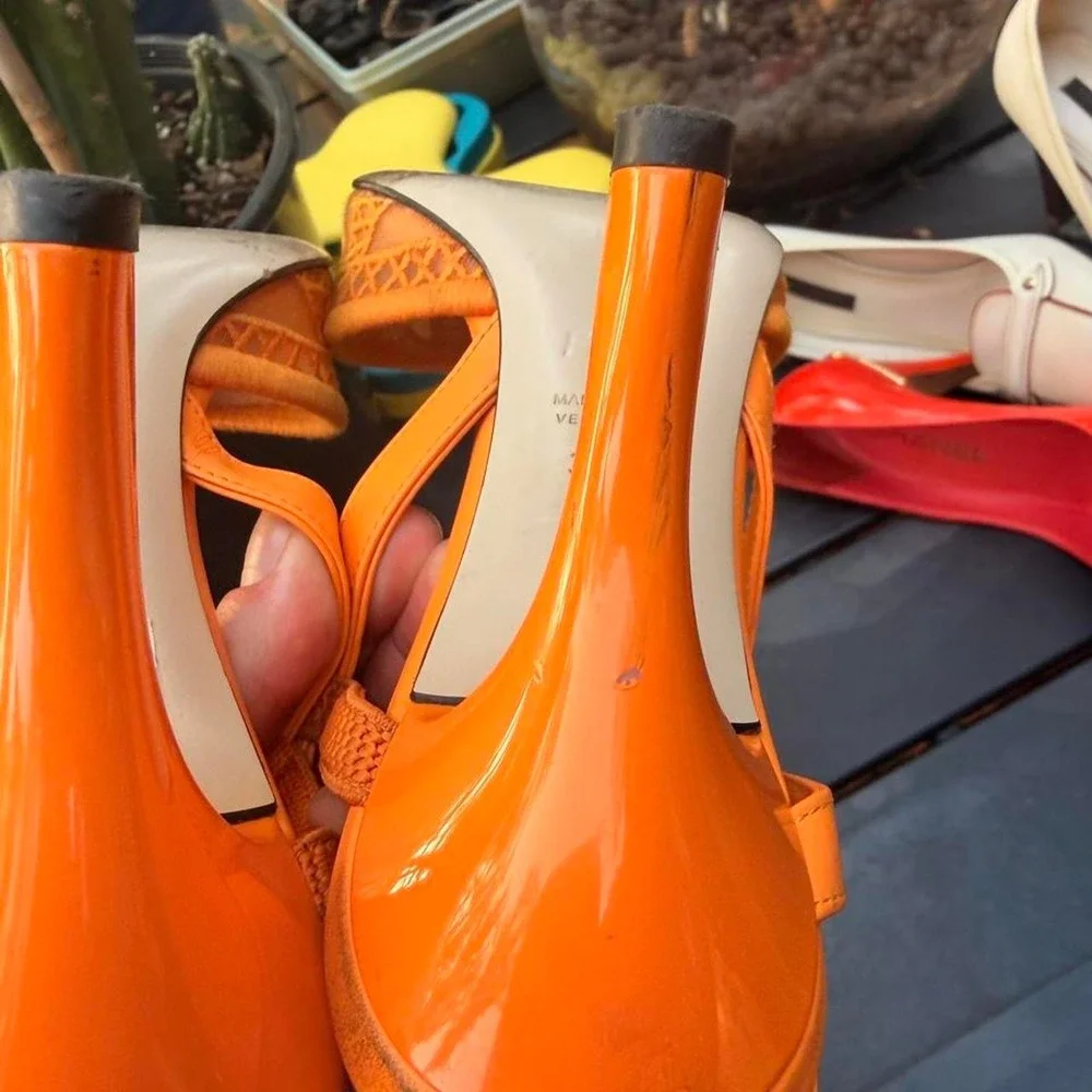Fendi Colibri Orange Mesh Slingback Pumps Neon Pointed Toe Kitten Heels 36.5