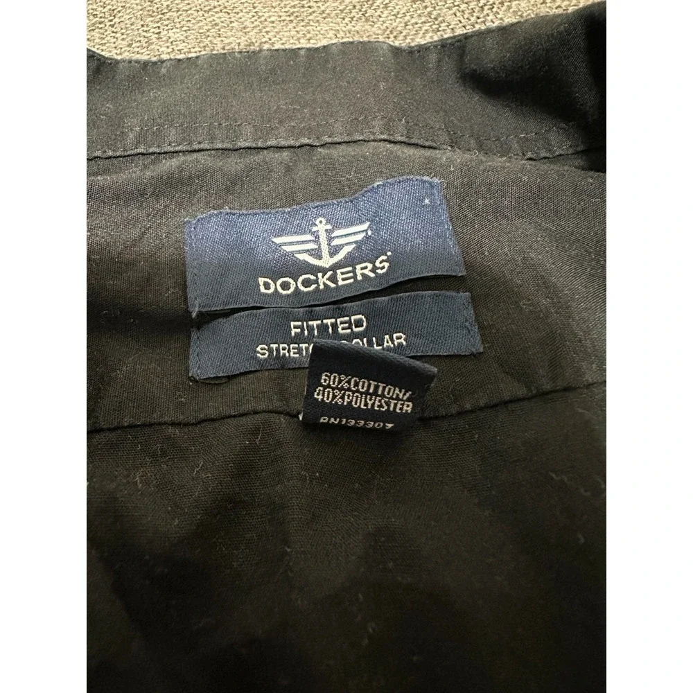 Dockers fitted men