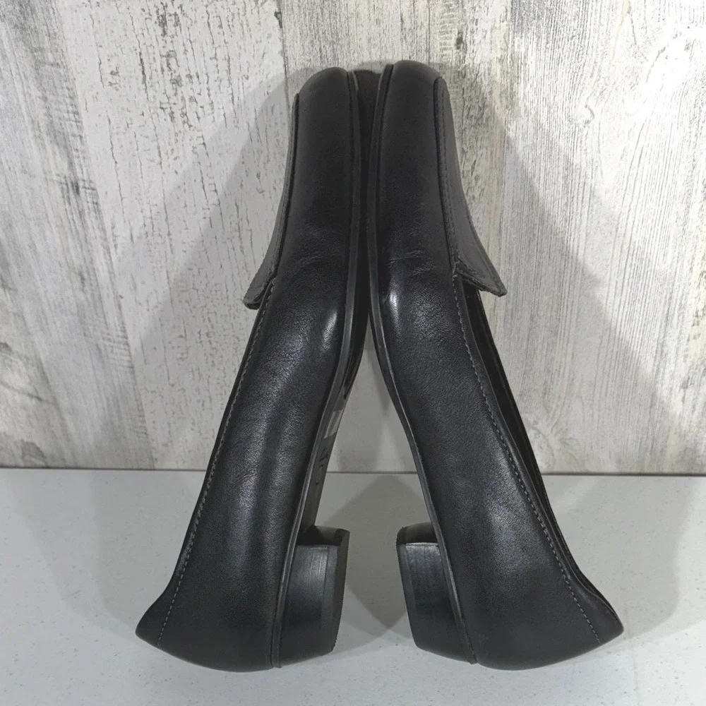 Clarks leather slip