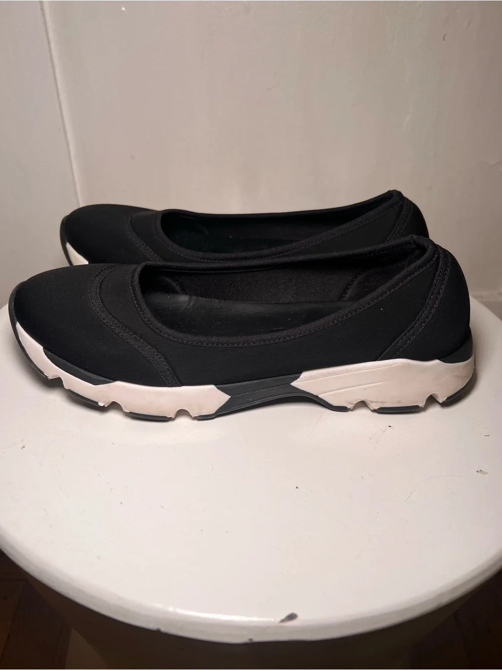 STAUD Women's Gino Ballet Glides. Size 38.
