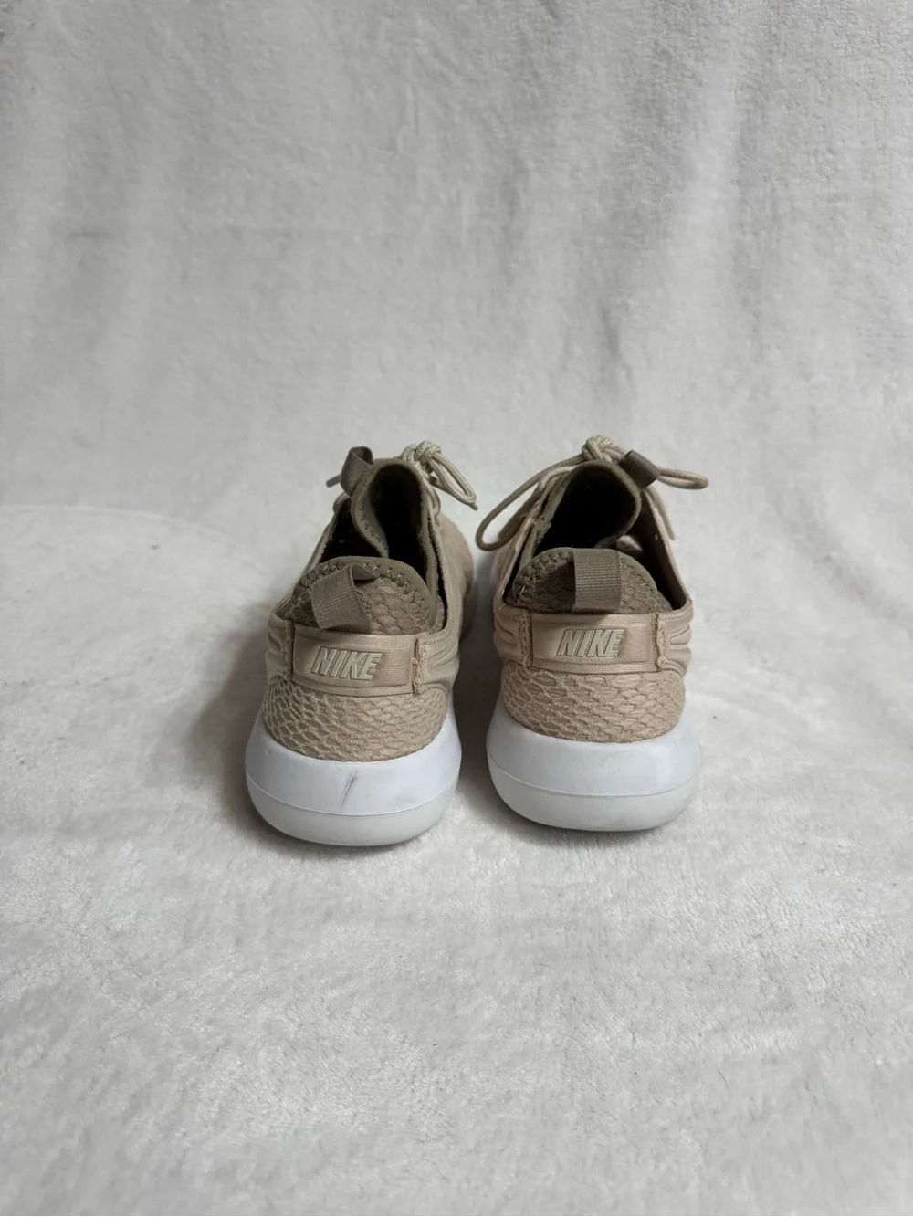 Nike Women’s Rosche Snakeskin - size 8