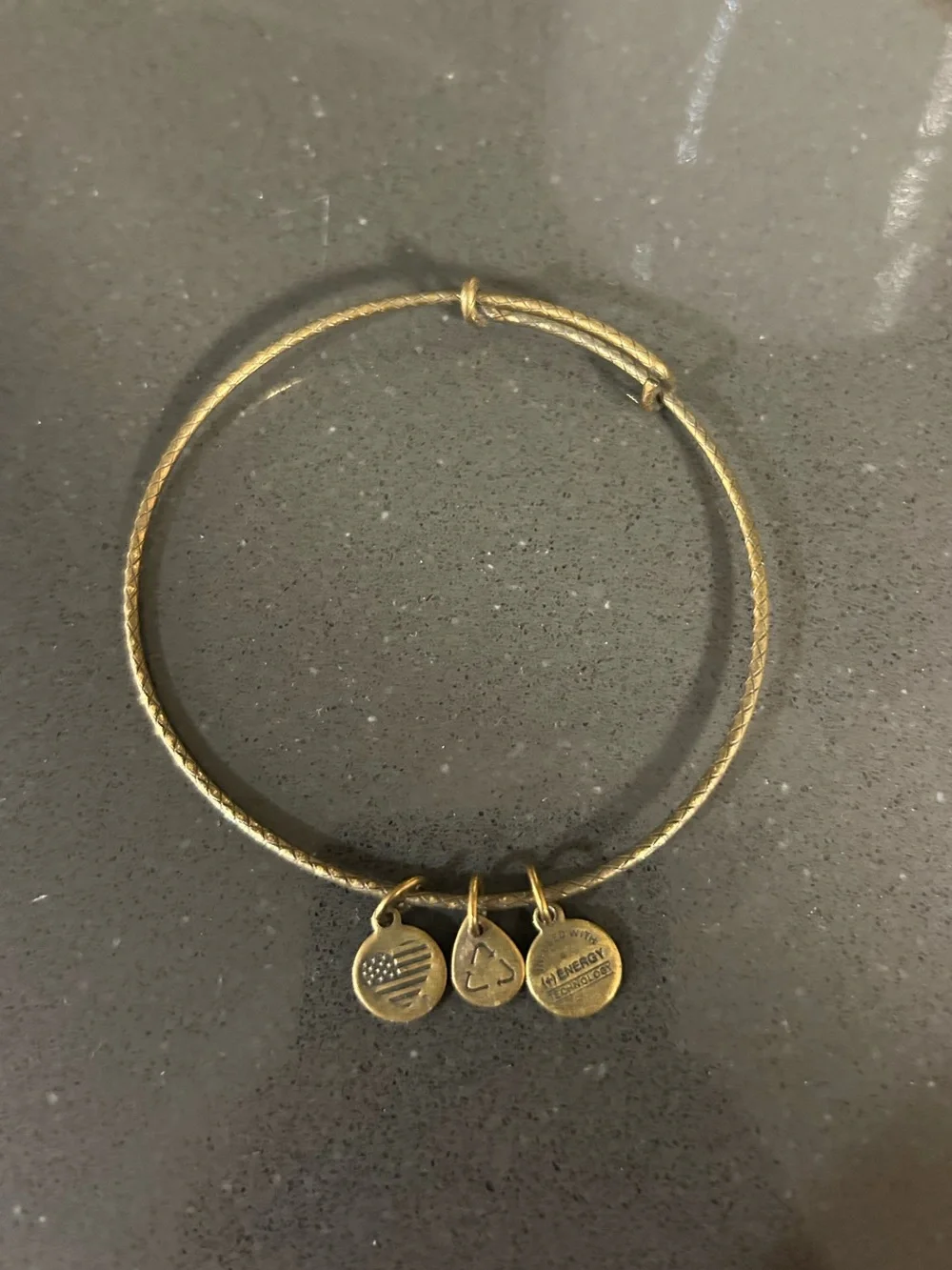 Alex and Ani this alex