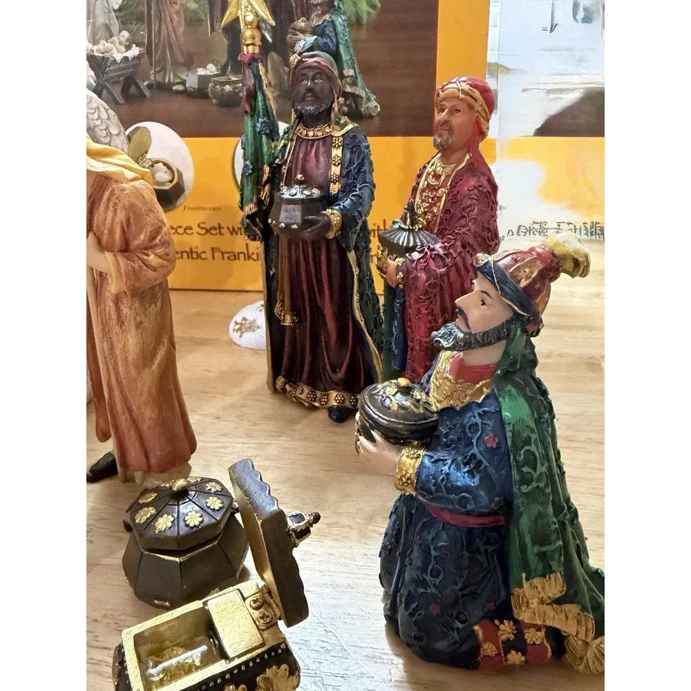 Three Kings Gifts complete christmas