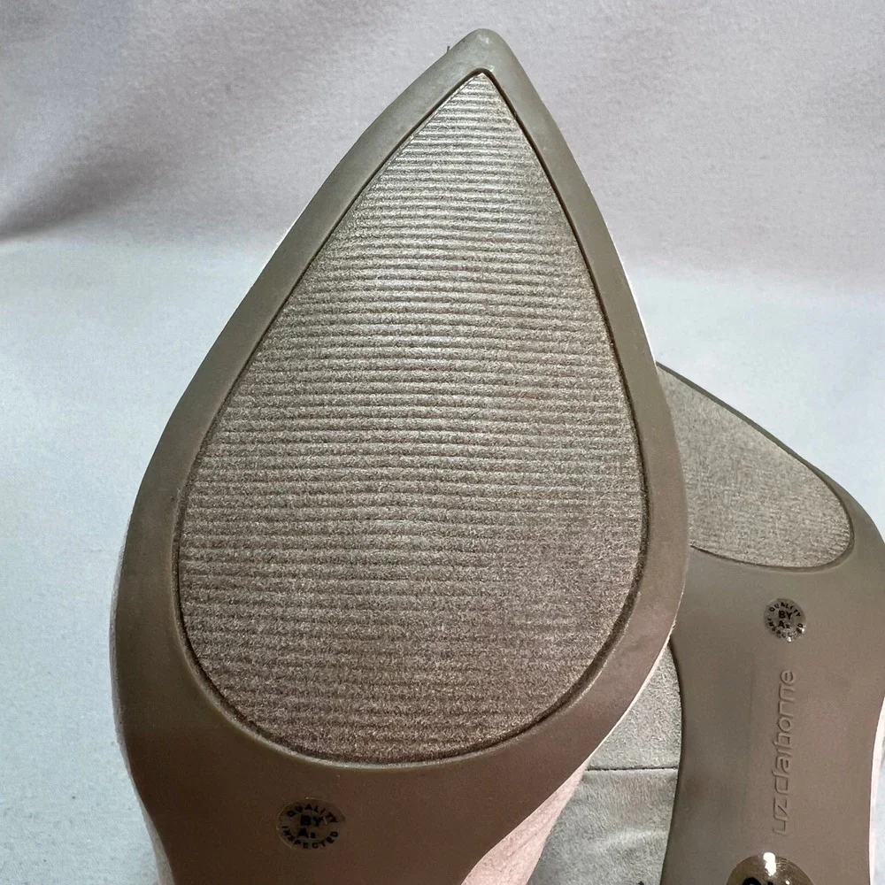Liz Claiborne liz claiborne