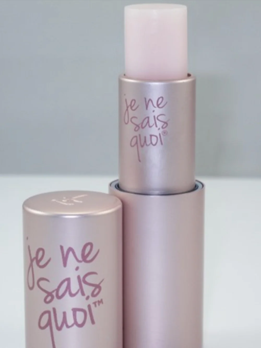 it cosmetics Je Ne Sais Quoi Tinted Lip Balm - In Perfect Pink NIB✨ FREE GIFT✨