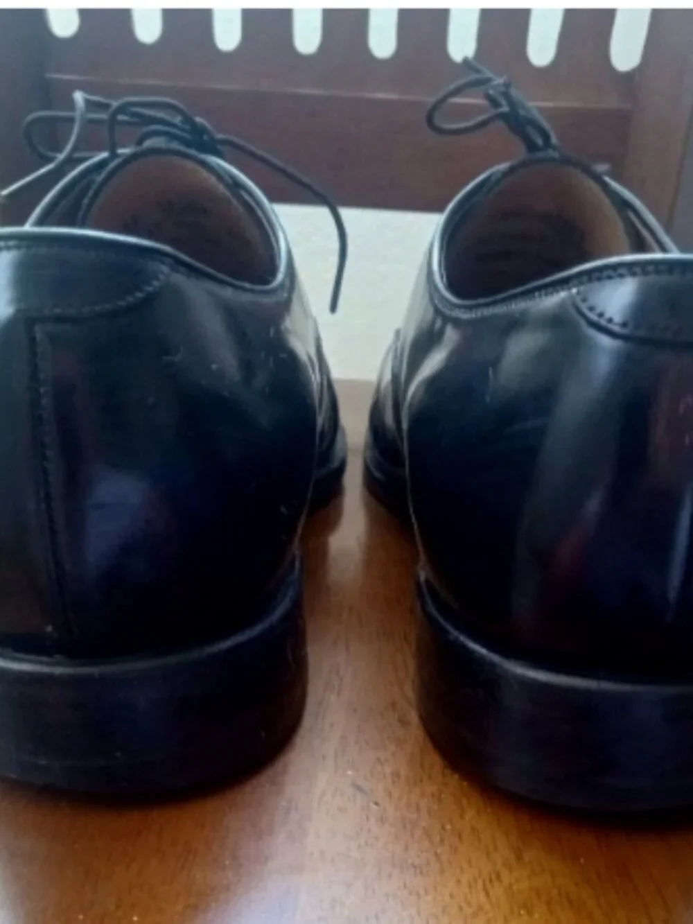 Johnston & Murphy leather lace
