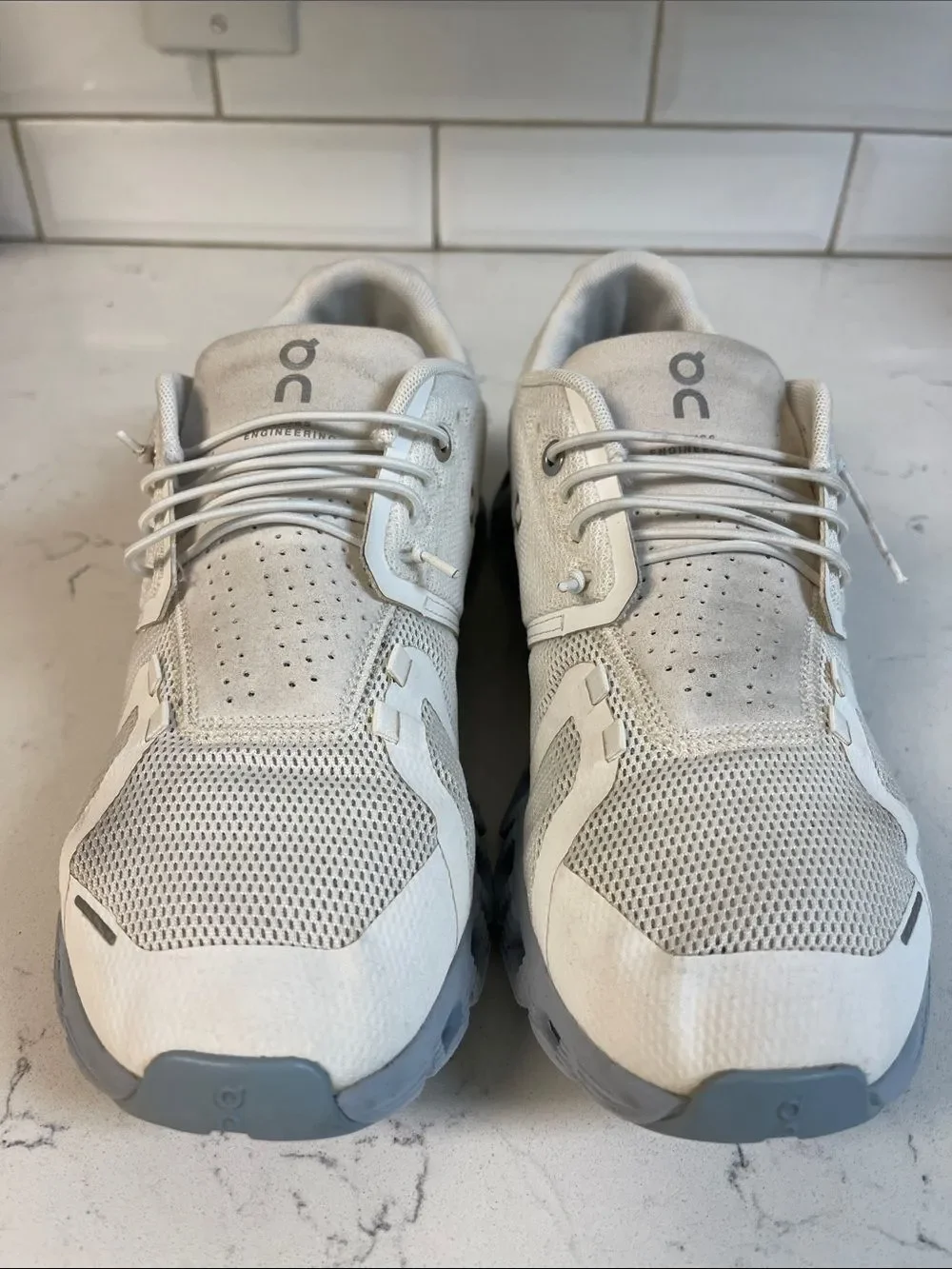 On Running ON Women’s Cloud 5 'White Chambray' Size 10 Style # 59 98886