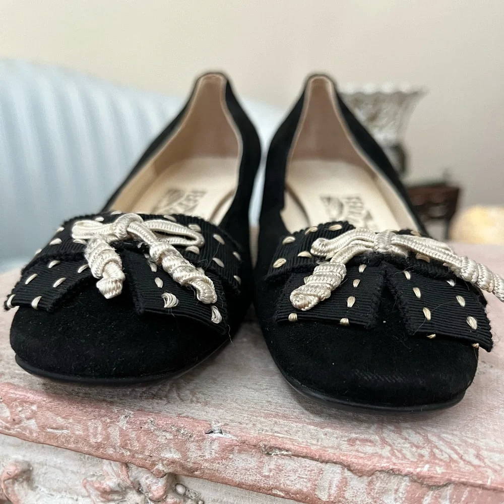 Salvatore Ferragamo lovely classic