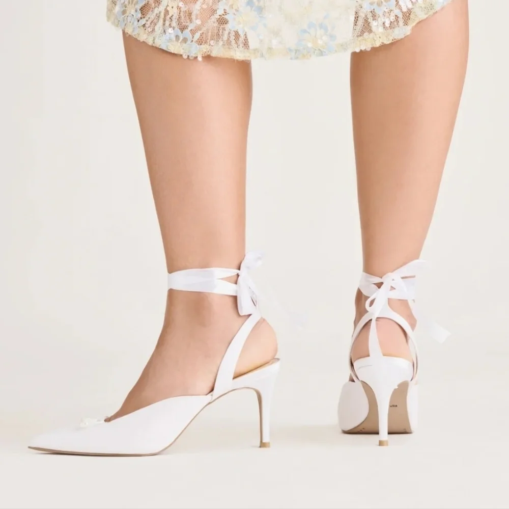 🤍▪️Dolce Vita▪️True White Satin  EFORA  Heels Size 9.5