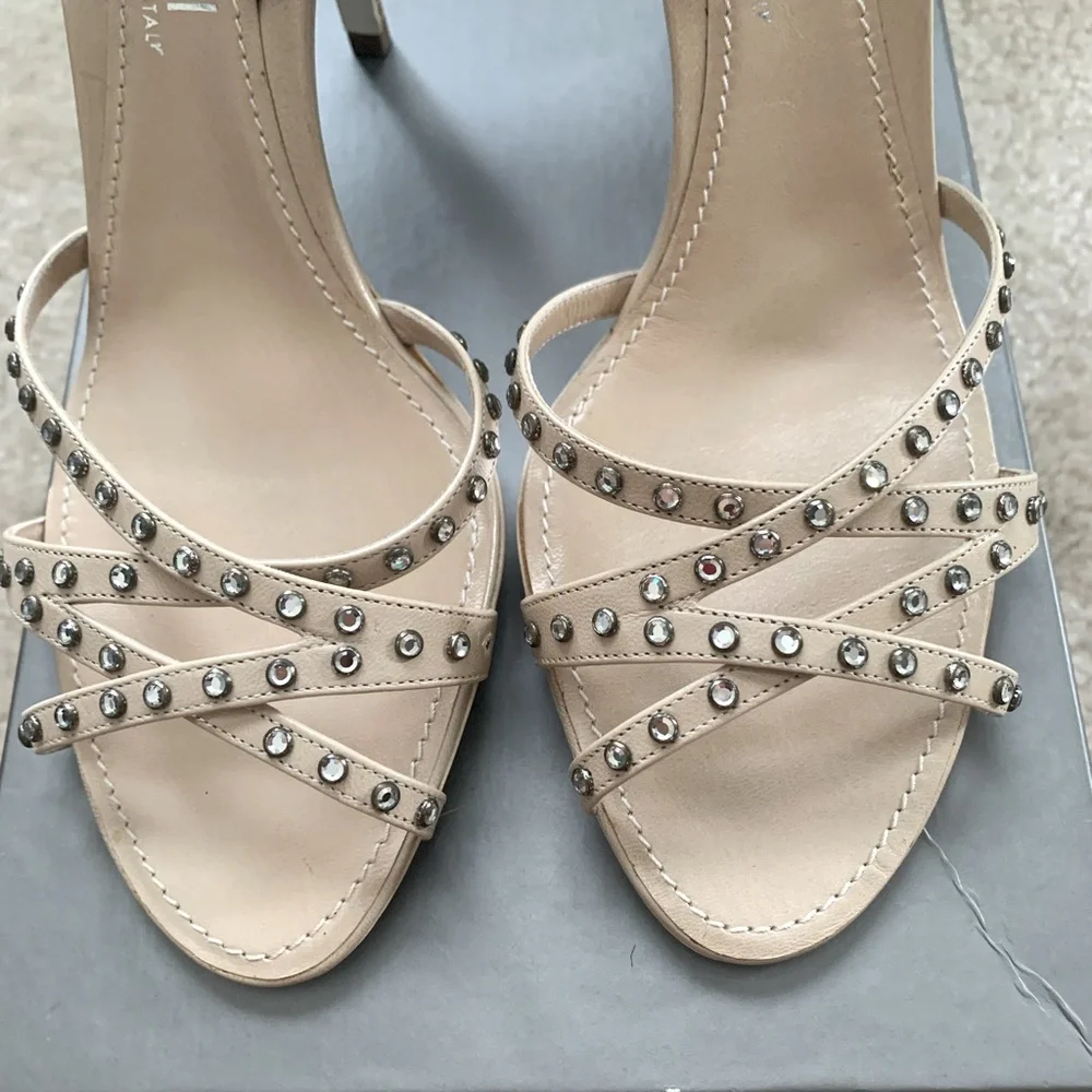 Neiman Marcus Cream Leather Heeled Sandals With Crystal Studs Size 10