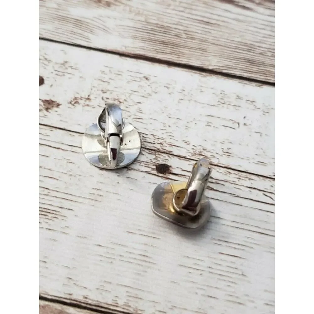 Vintage clip earrings