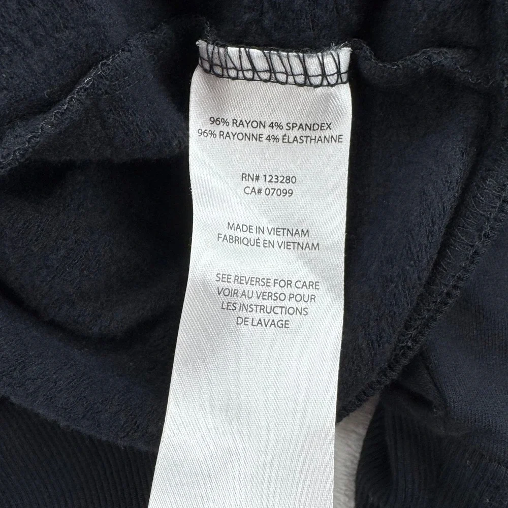 Travis Mathew quarter 31