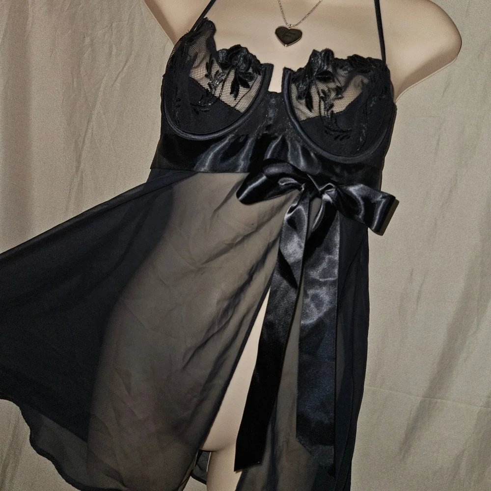 Victoria's Secret‎ Very Sexy Black Lace Halter Babydoll Lingerie 34C
