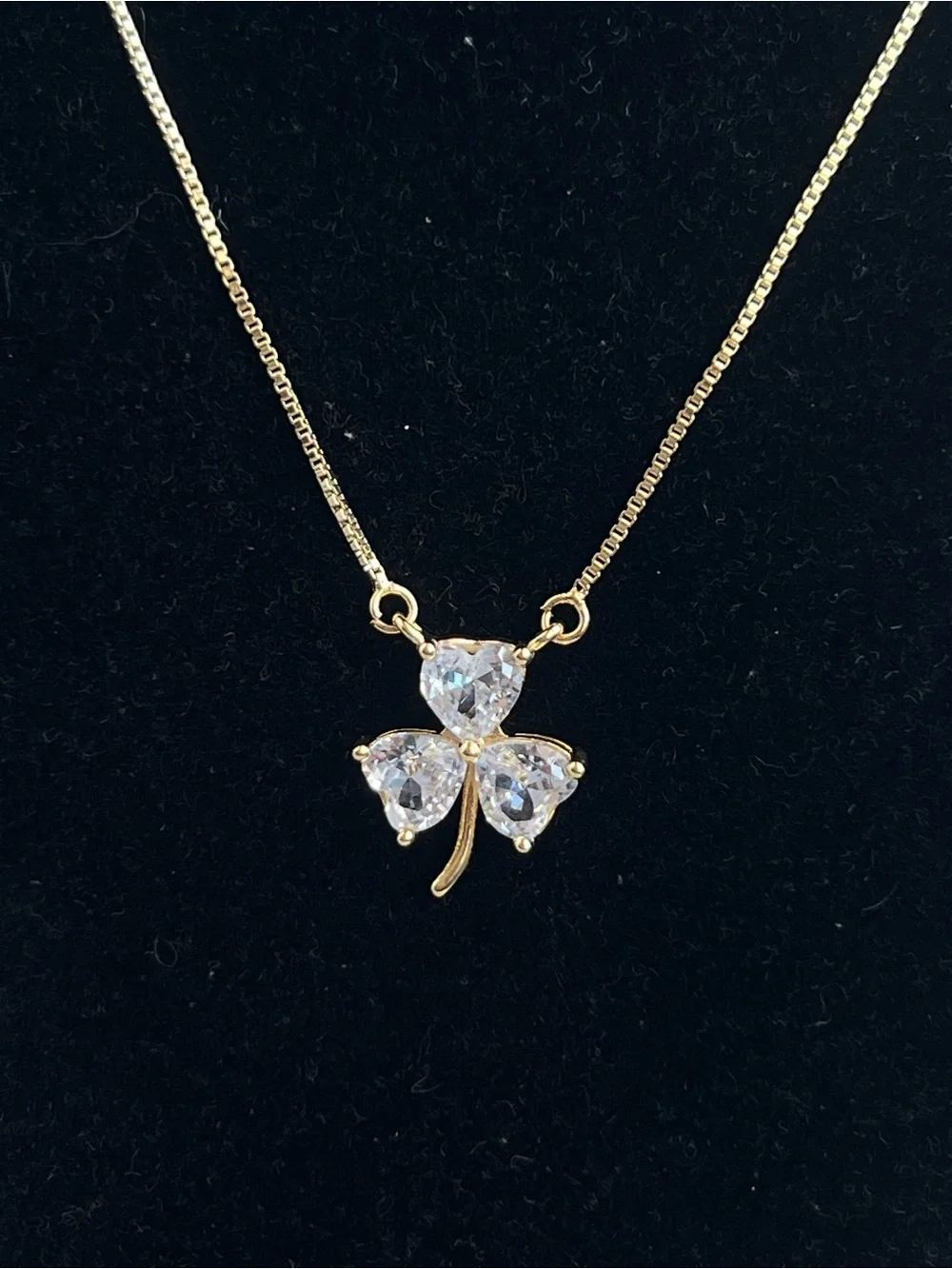 N/A bundle necklace