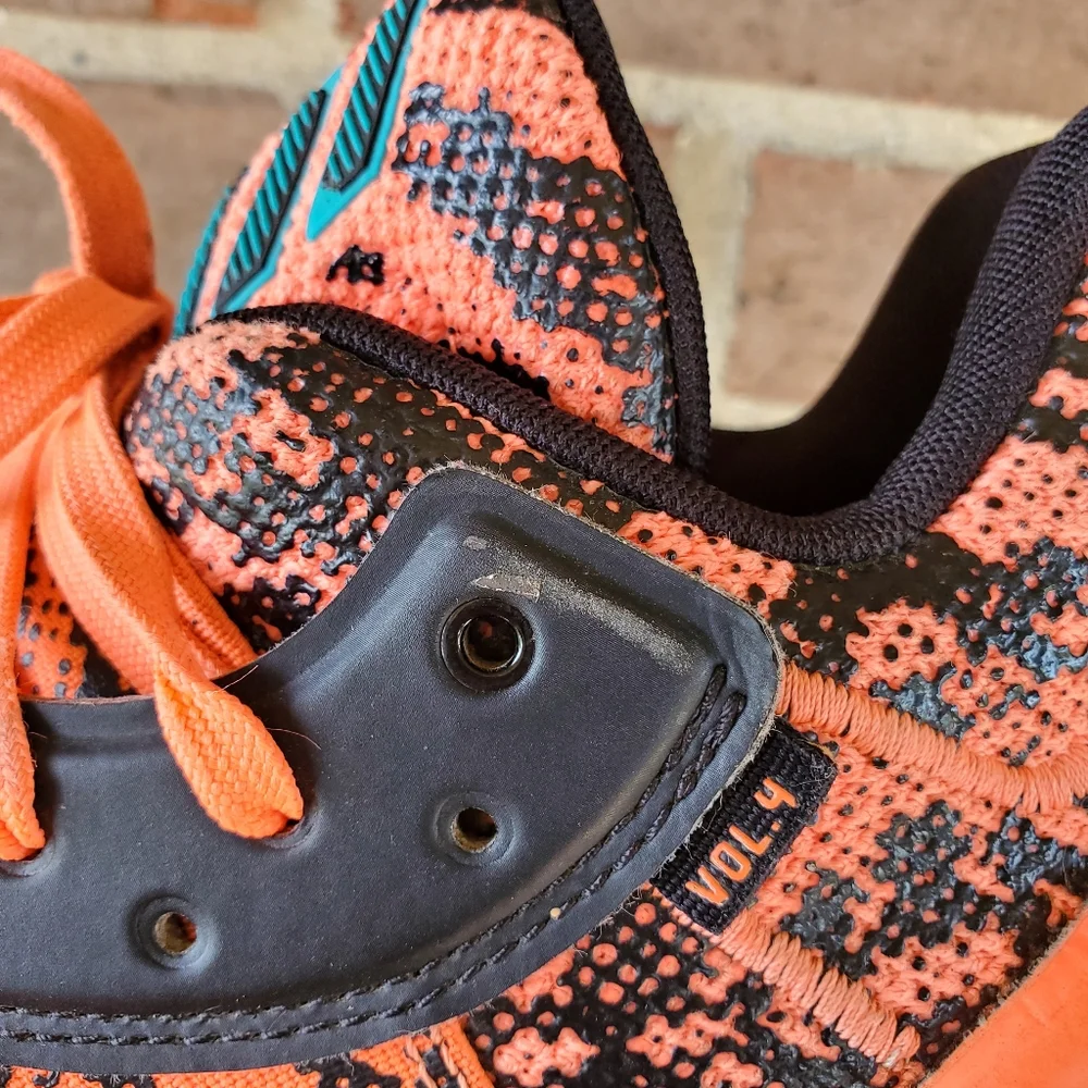 Adidas • James Harden Vol 4 Basketball Shoes