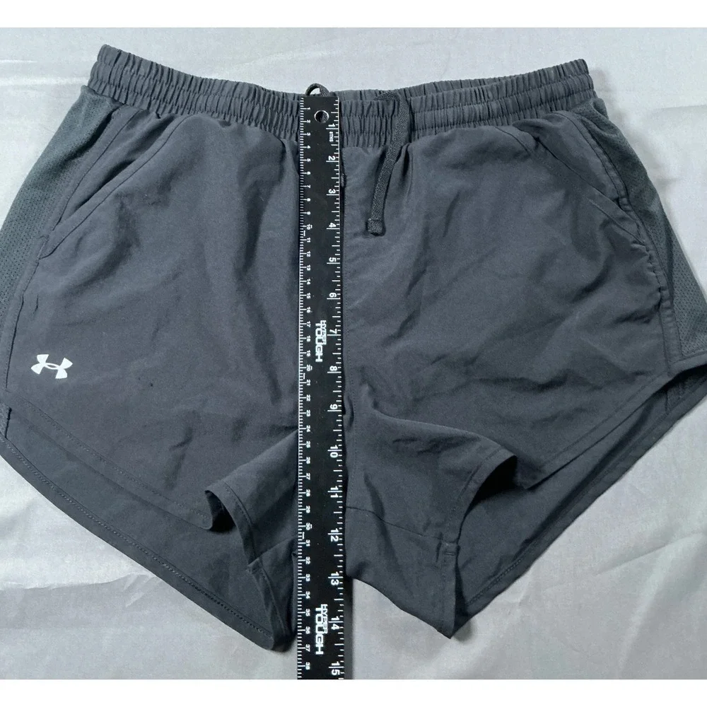 Under Armour Womens HeatGear Fly By Running Shorts Black Mesh Loose Fit Medium