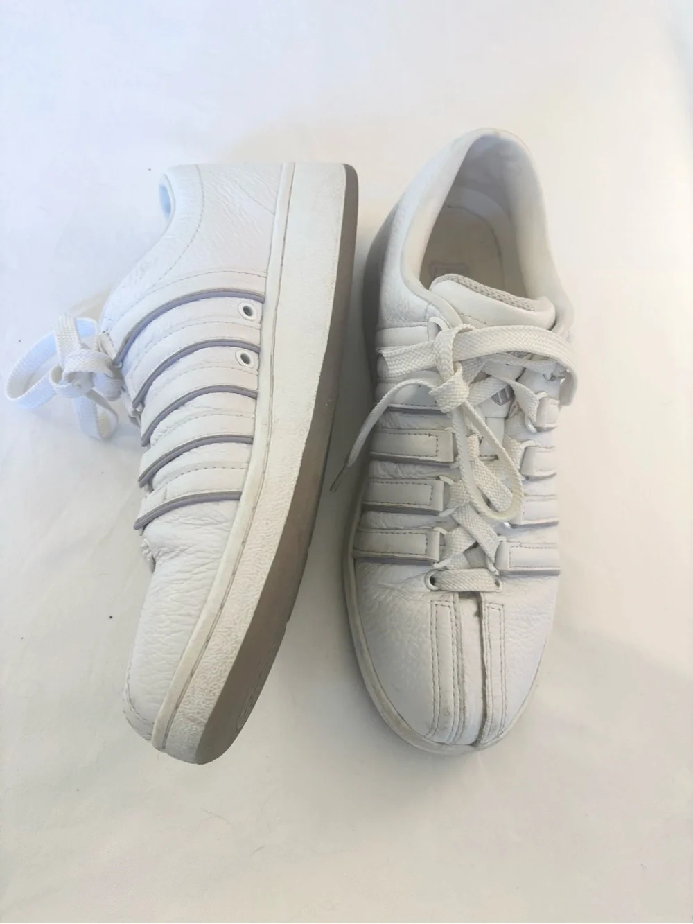 N/A classic white