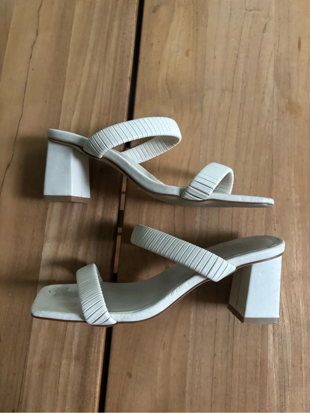 BILLINI Ula Mule Bone Ivory Heels Sandals Size 7