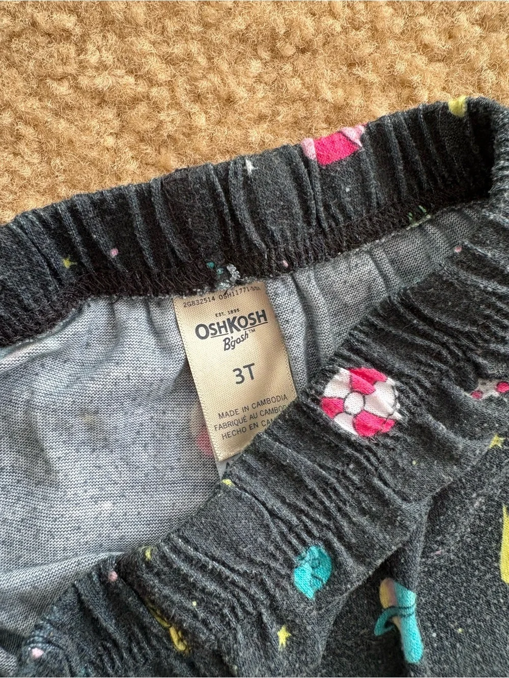 OshKosh Bgosh black short