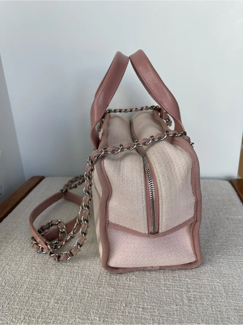CHANEL elegant pink