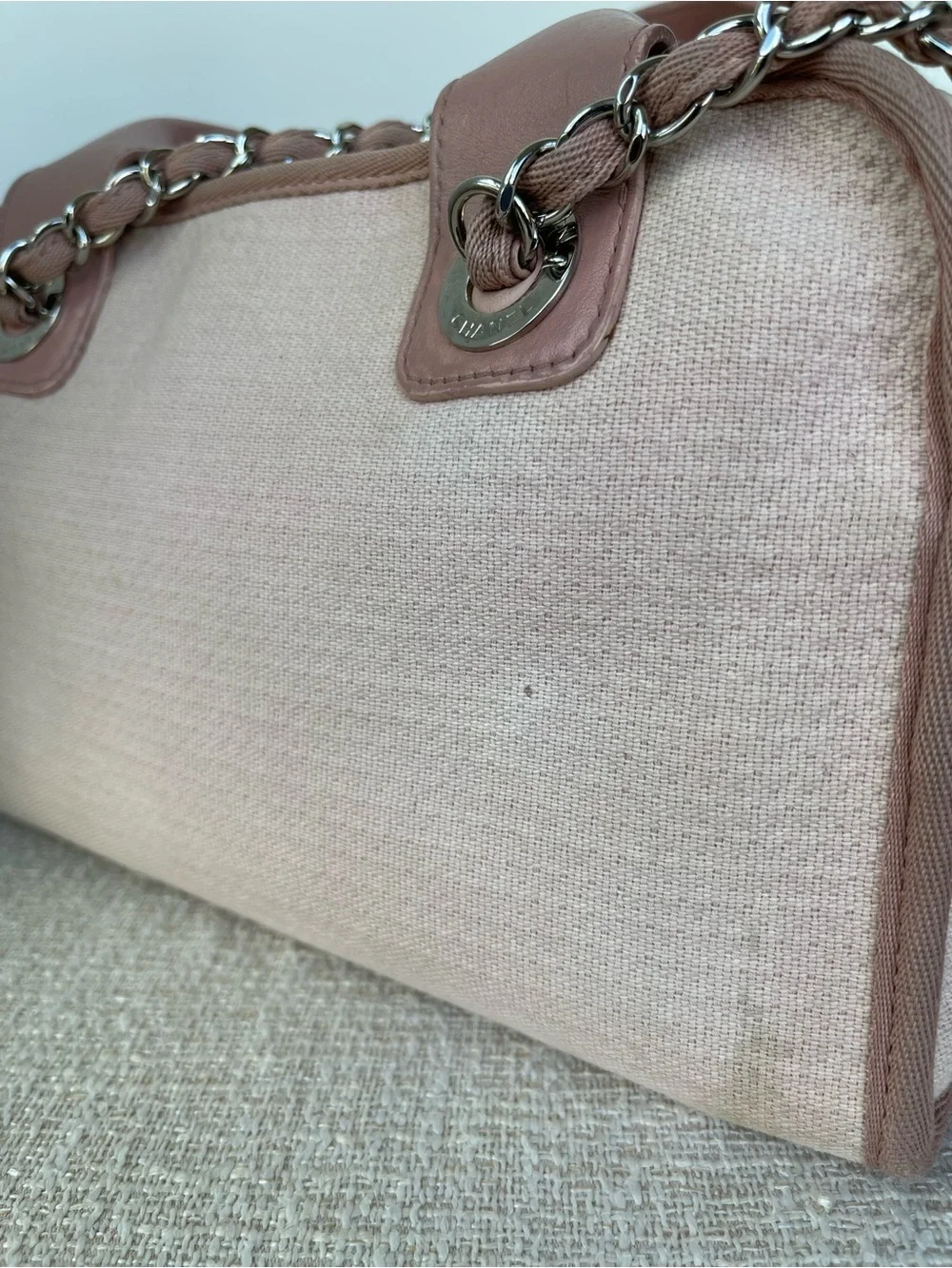 CHANEL elegant pink