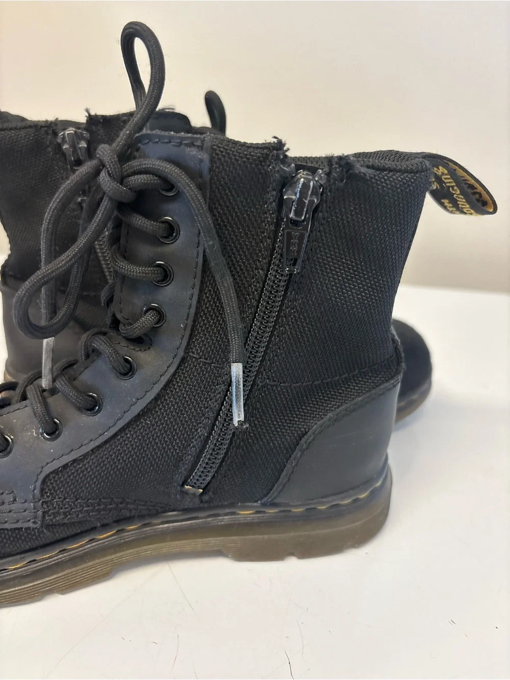 Dr. Martens Comb Combat Lace Up Kids Unisex Boots Size 2