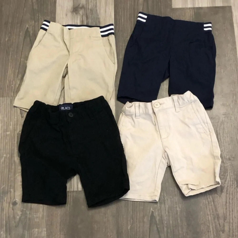 Children’s Place‎ Khaki Uniform Shorts Bundle Size 4