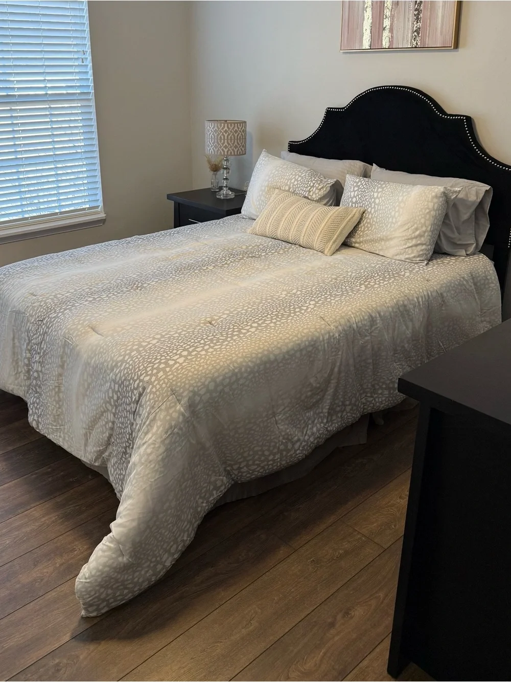 Vince Camuto Animal Pattern Queen Comforter