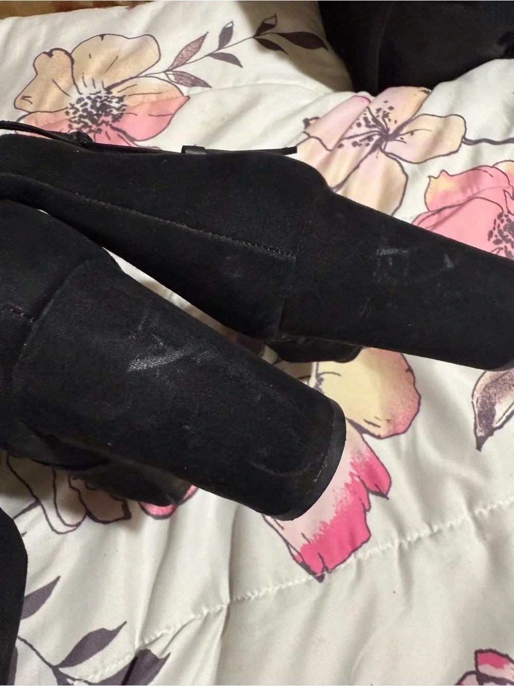 LC Lauren Conrad sleek black
