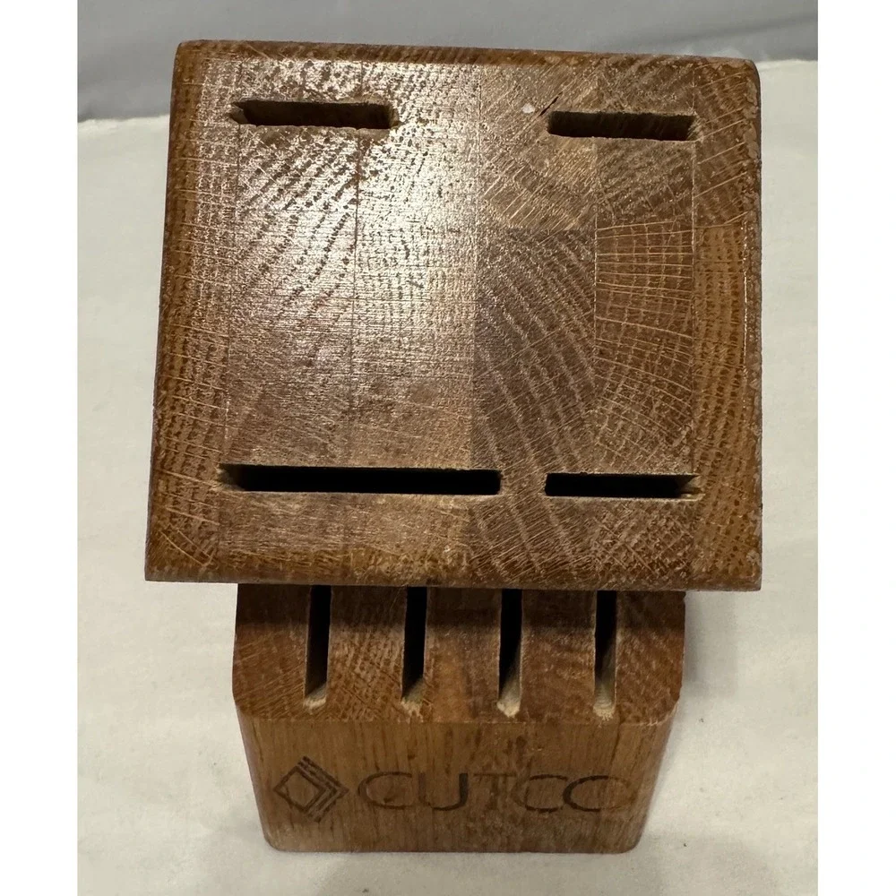 CUTCO 8 Slot Knife Block‎ Honey Oak Wood Includes 4 Steak Knife Slots