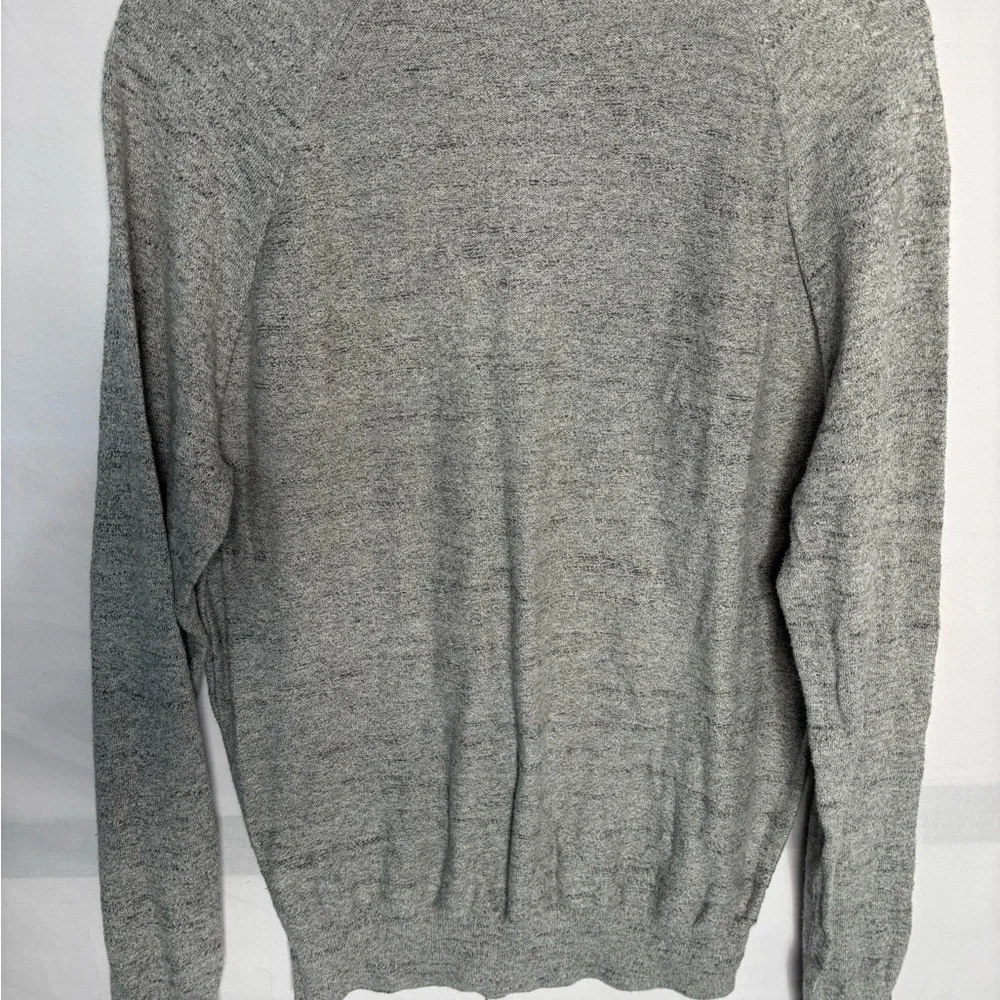 Crew Men's‎ Gray Crewneck Sweater Size M Medium Soft Knit Pullover