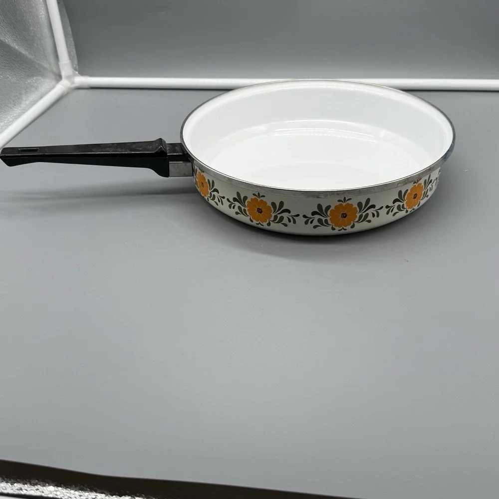 Vintage Cottagecore Enamel Frying Pan Skillet Floral‎ Orange Mid Century Retro