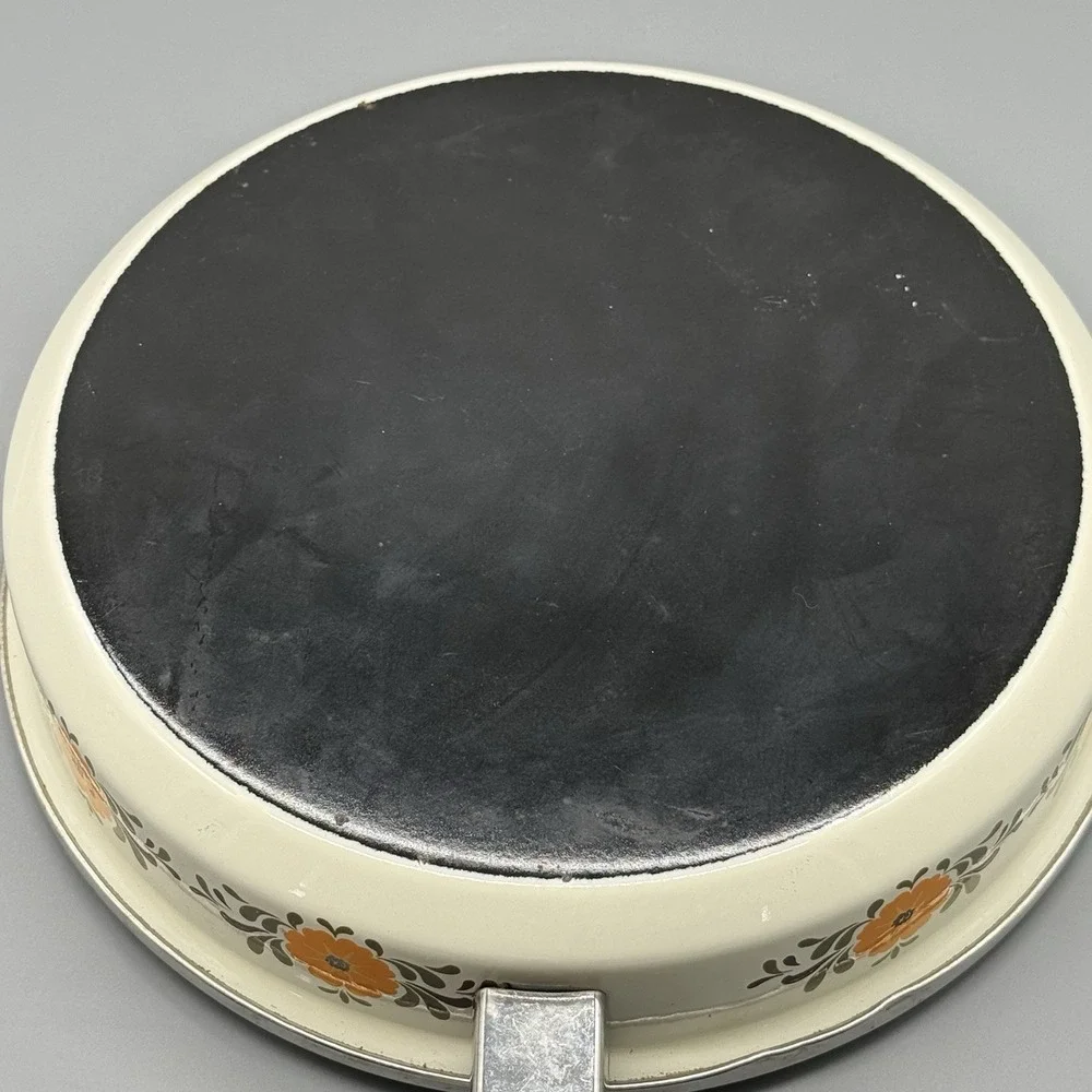 No Brand vintage enamel
