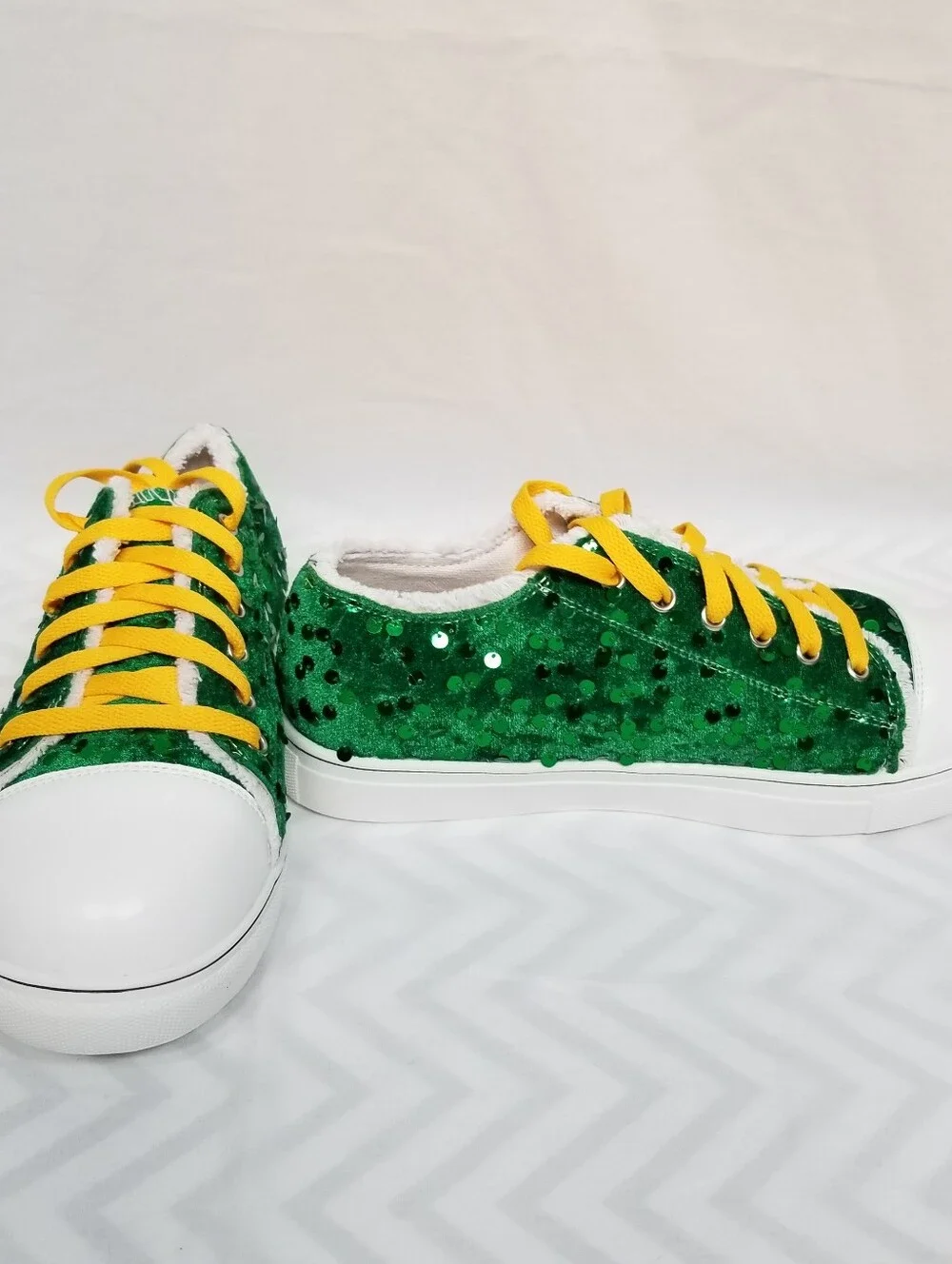 N/A canvas green reach