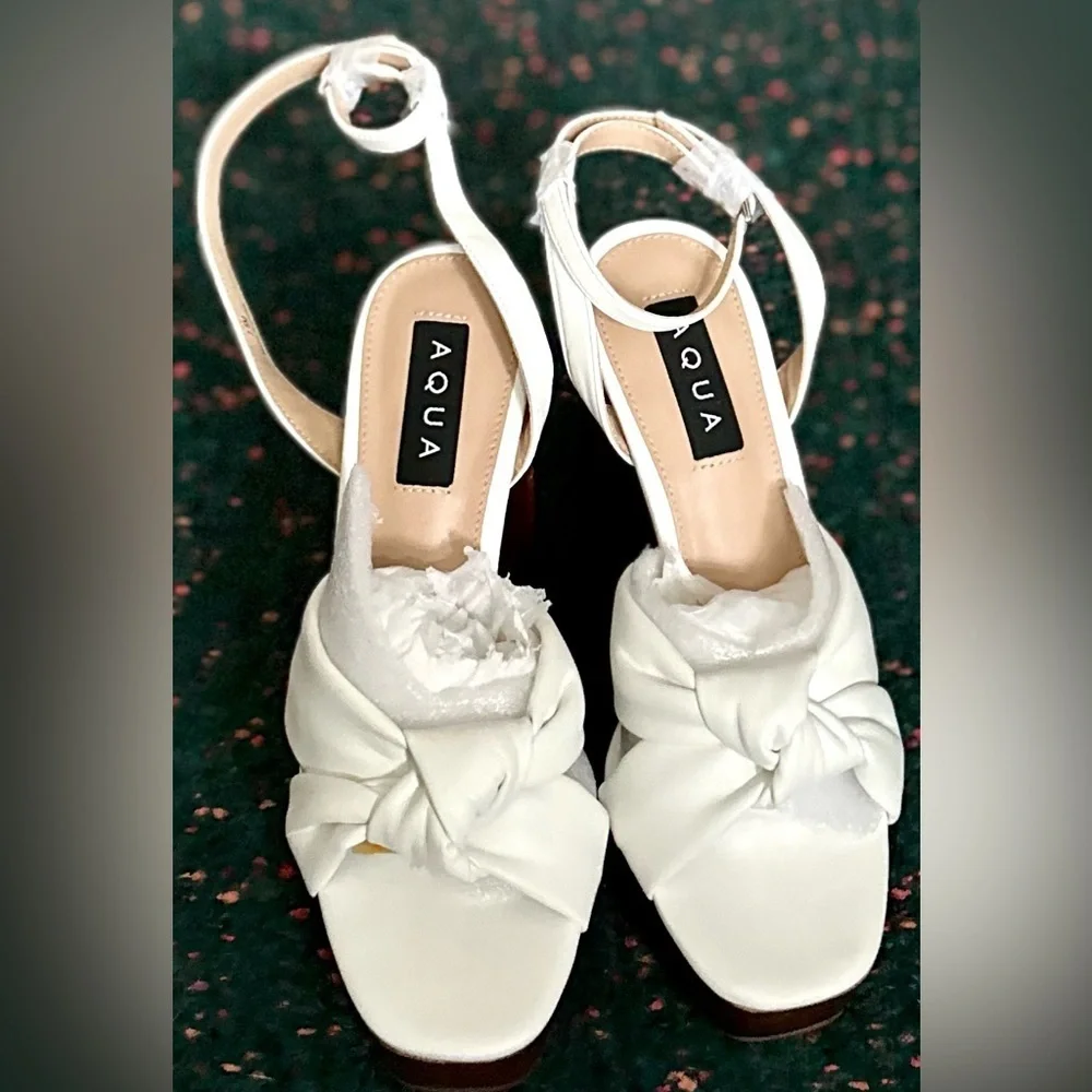 RARE AQUA Lory Platform High Heel Sandals White Brown NWT 7.5