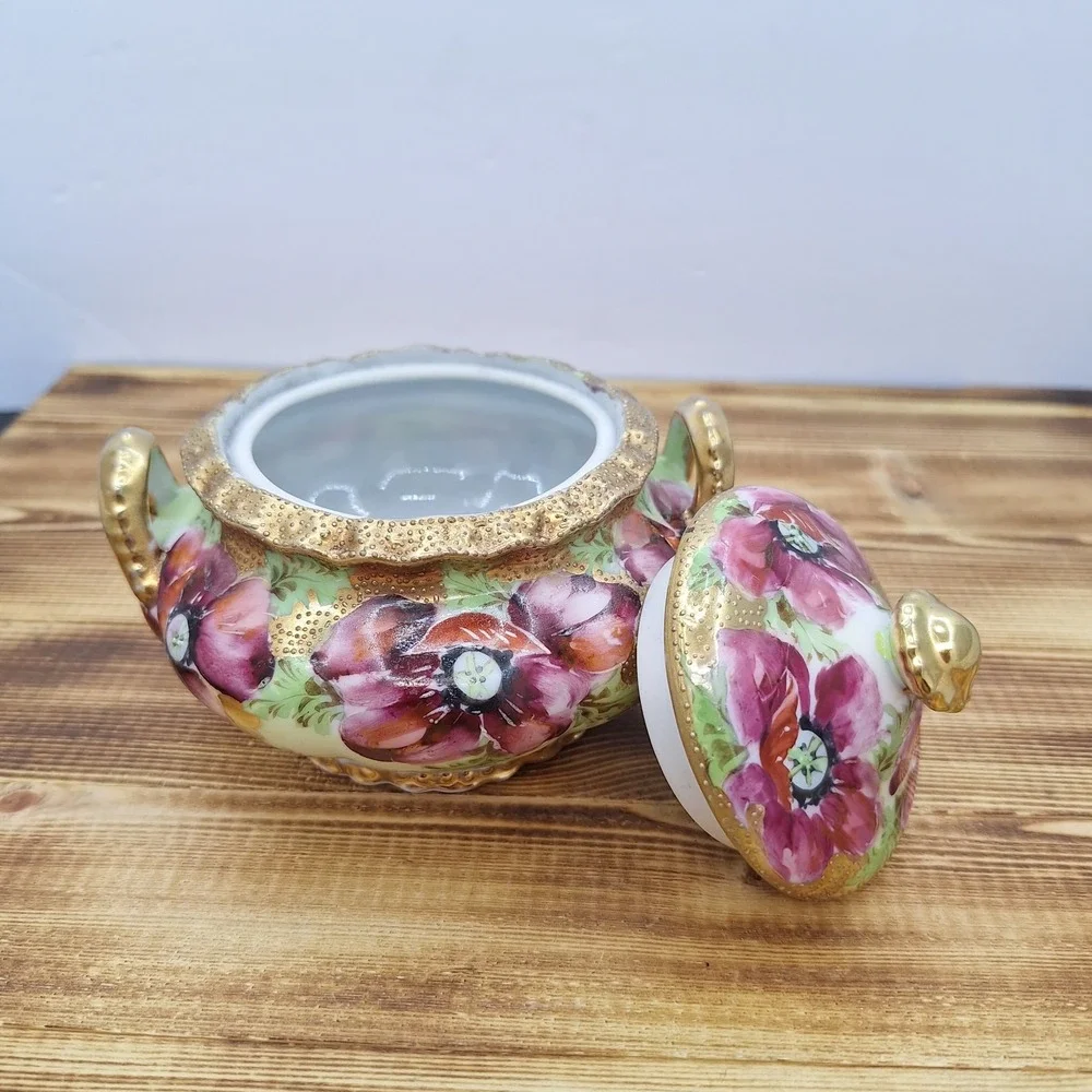 Antique Nippon Hand Painted Sugar Bowl W/‎ Lid Floral Moriage and Gold Gilding