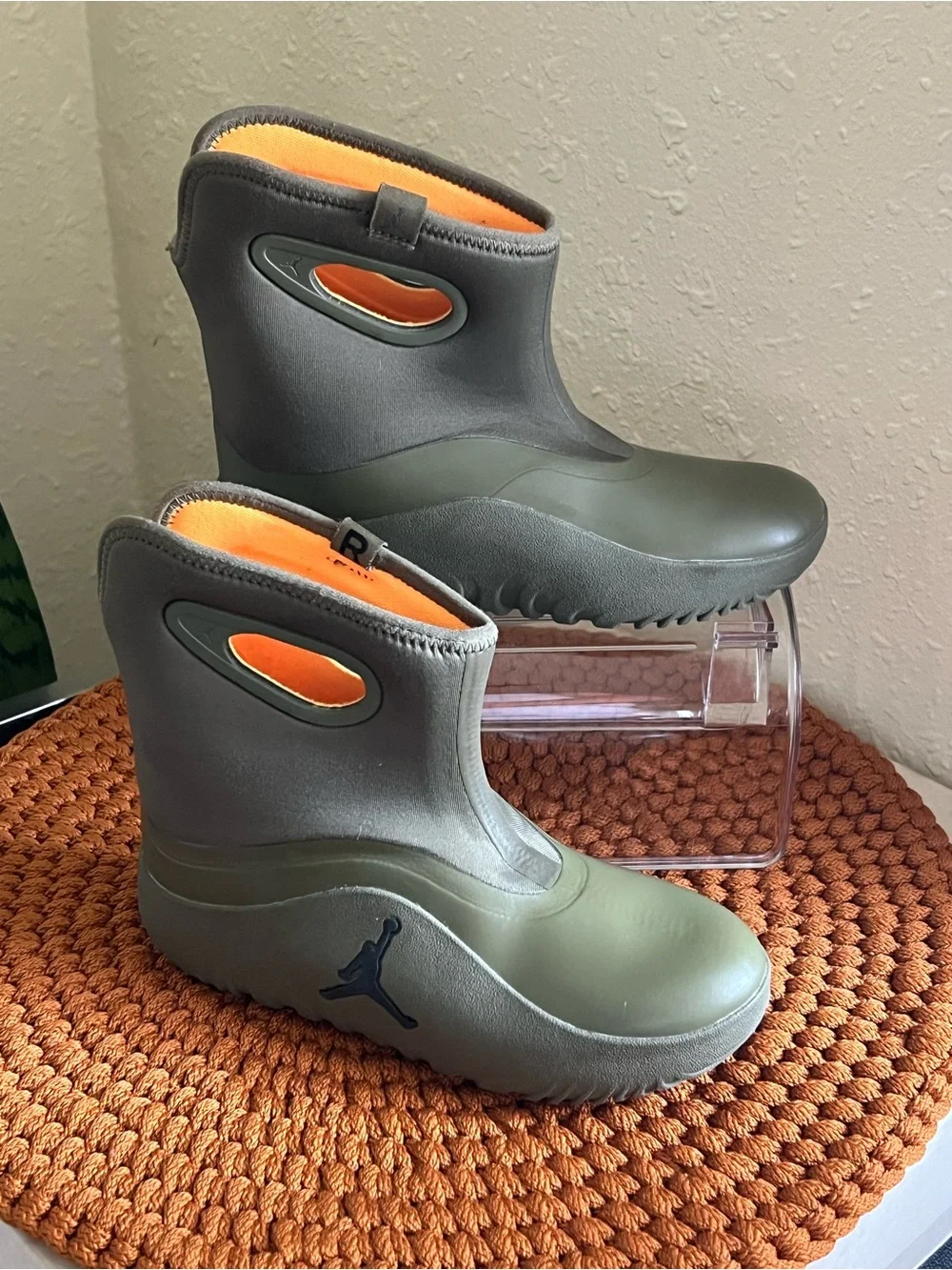 Jordan stylish olive