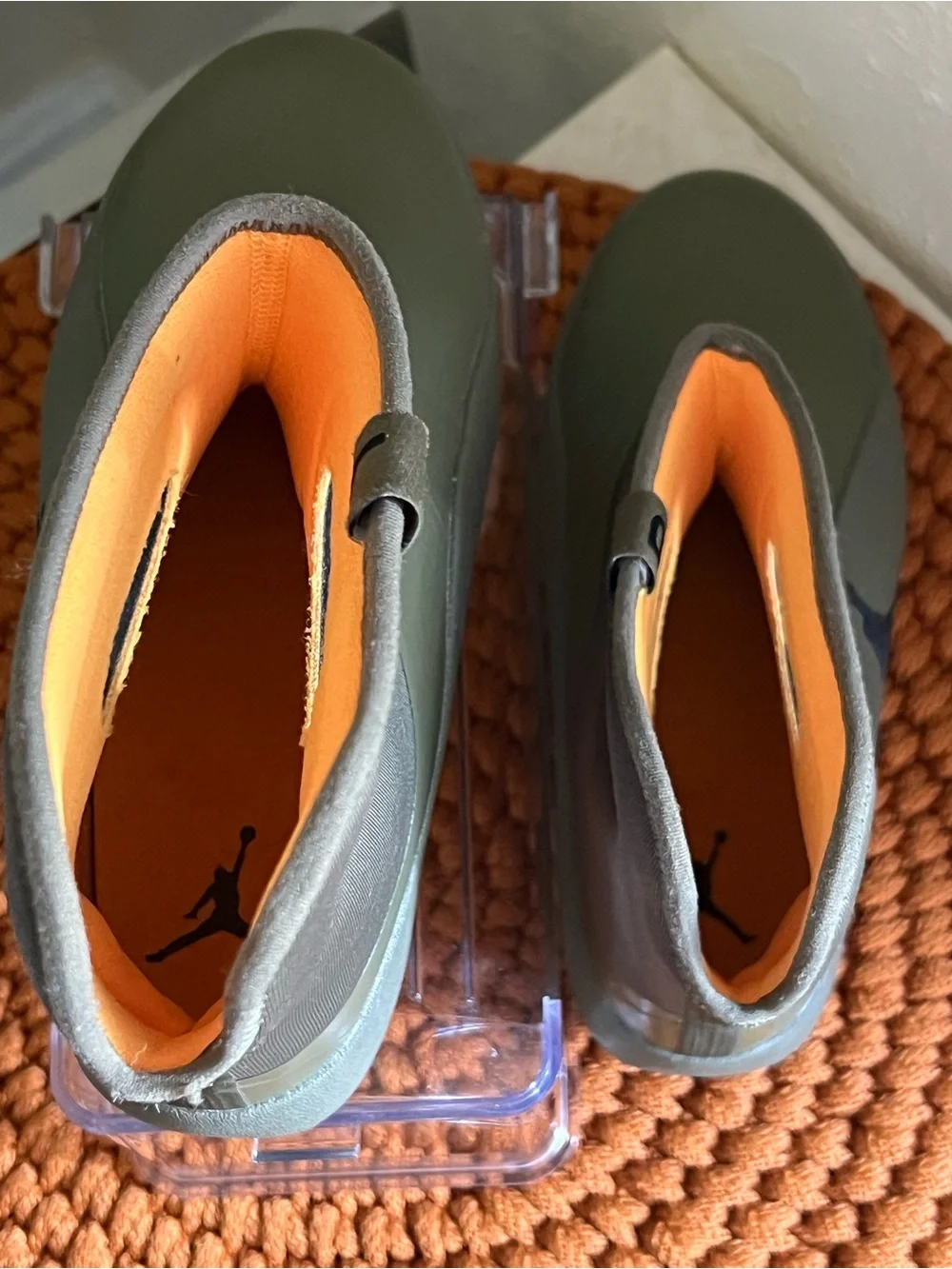 Jordan stylish olive