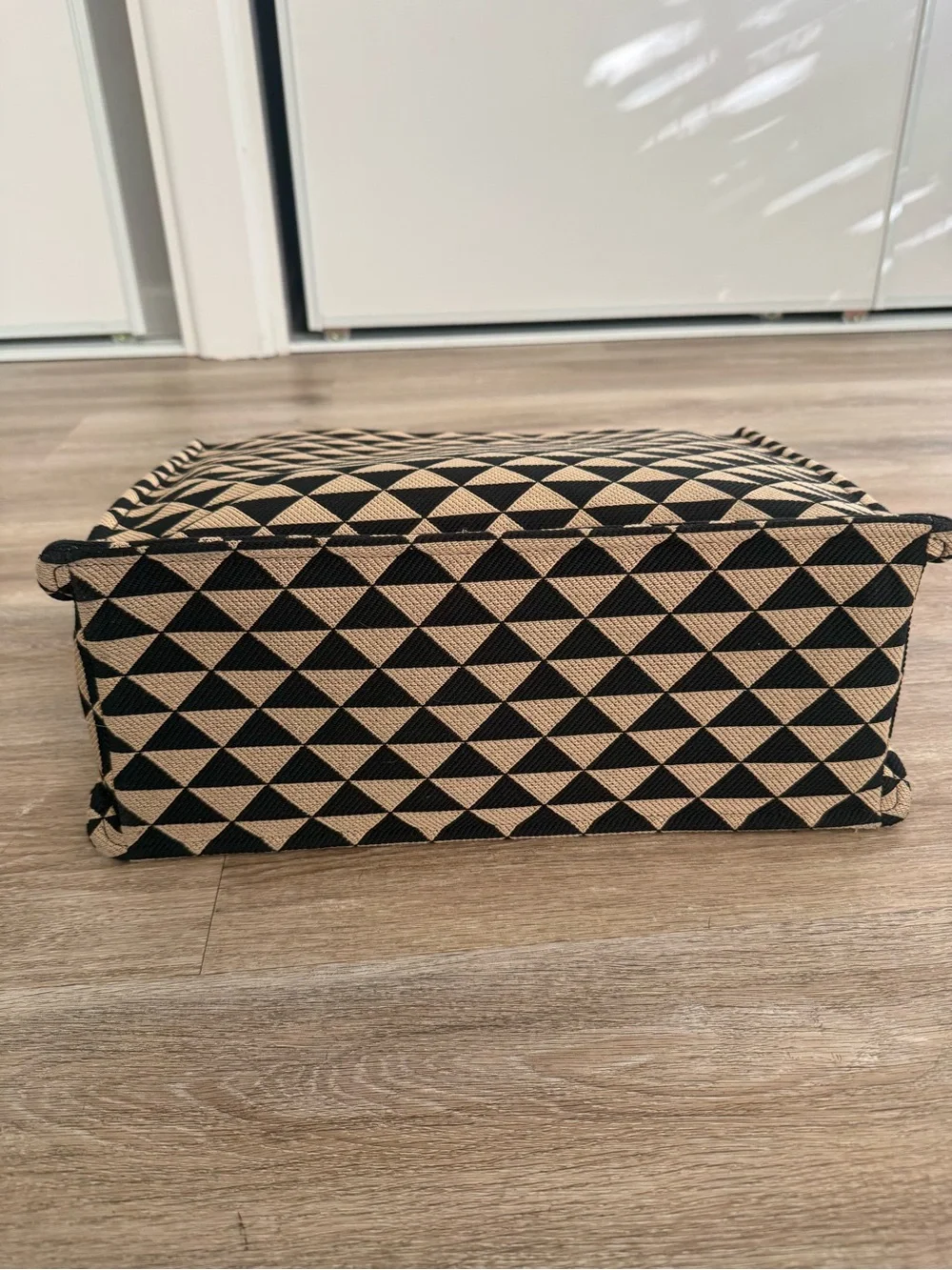 Prada symbole tote
