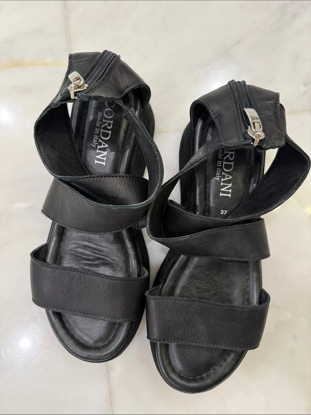 Cordani size 37