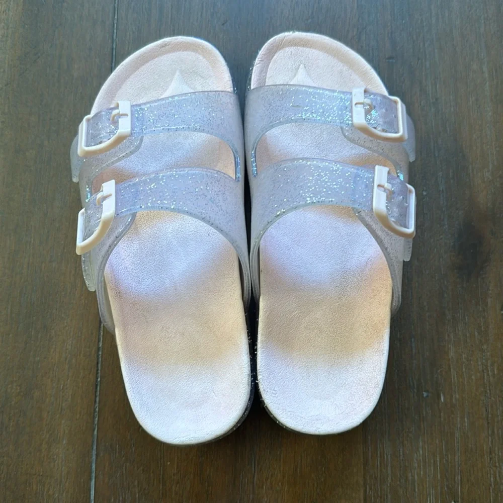 Size 2/3 Juicy Couture slippers and generic pink slides
