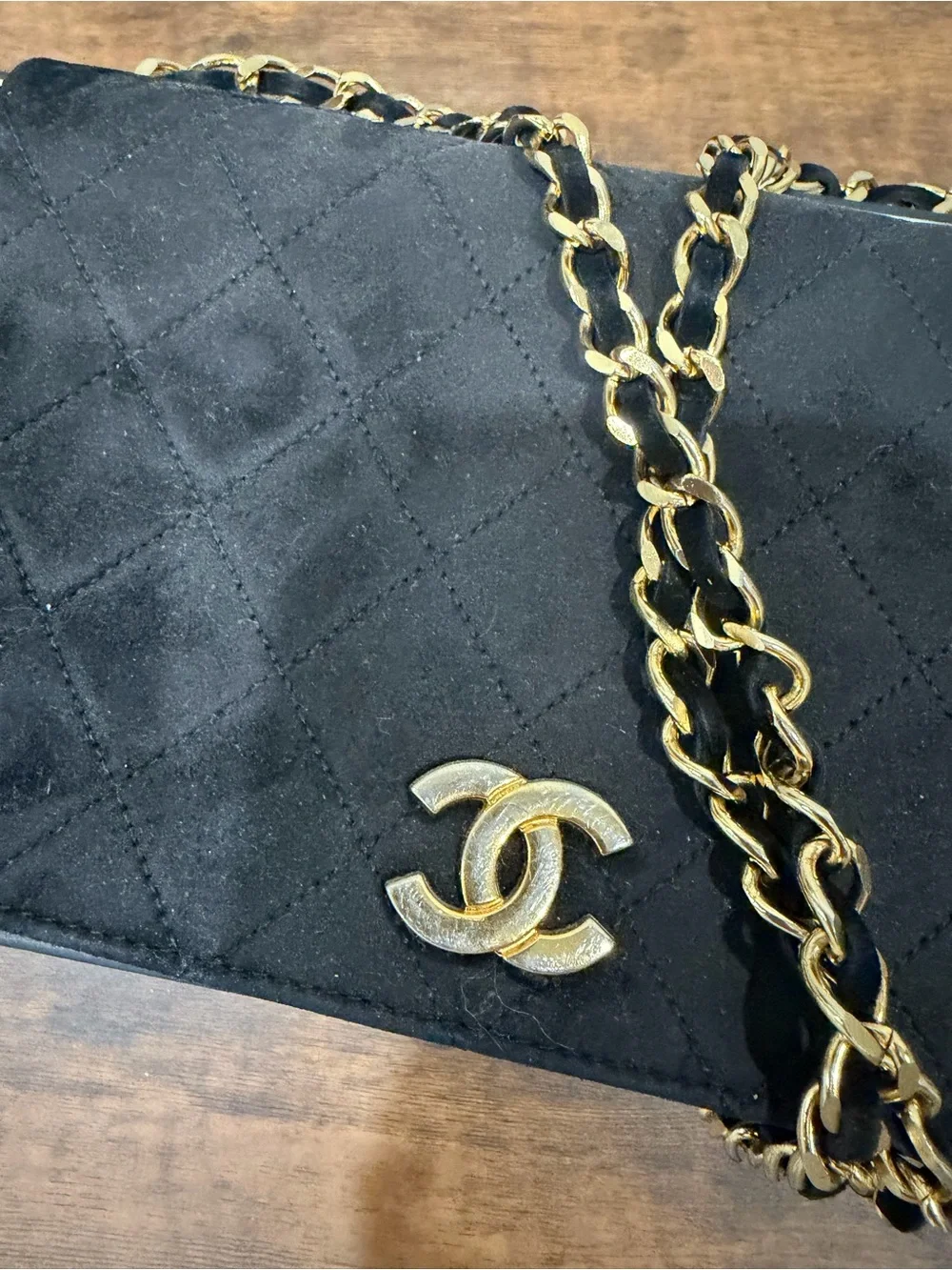 CHANEL classic quilted