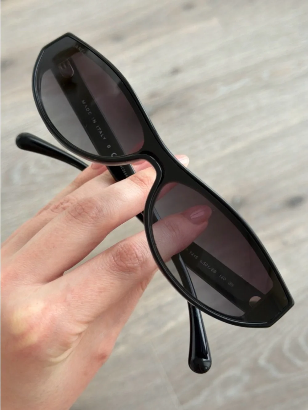 CHANEL 5415 cat
