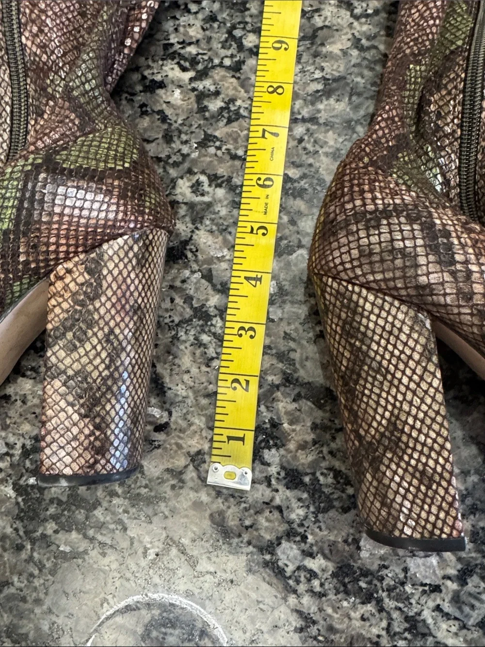 Shoe Dazzle snake times