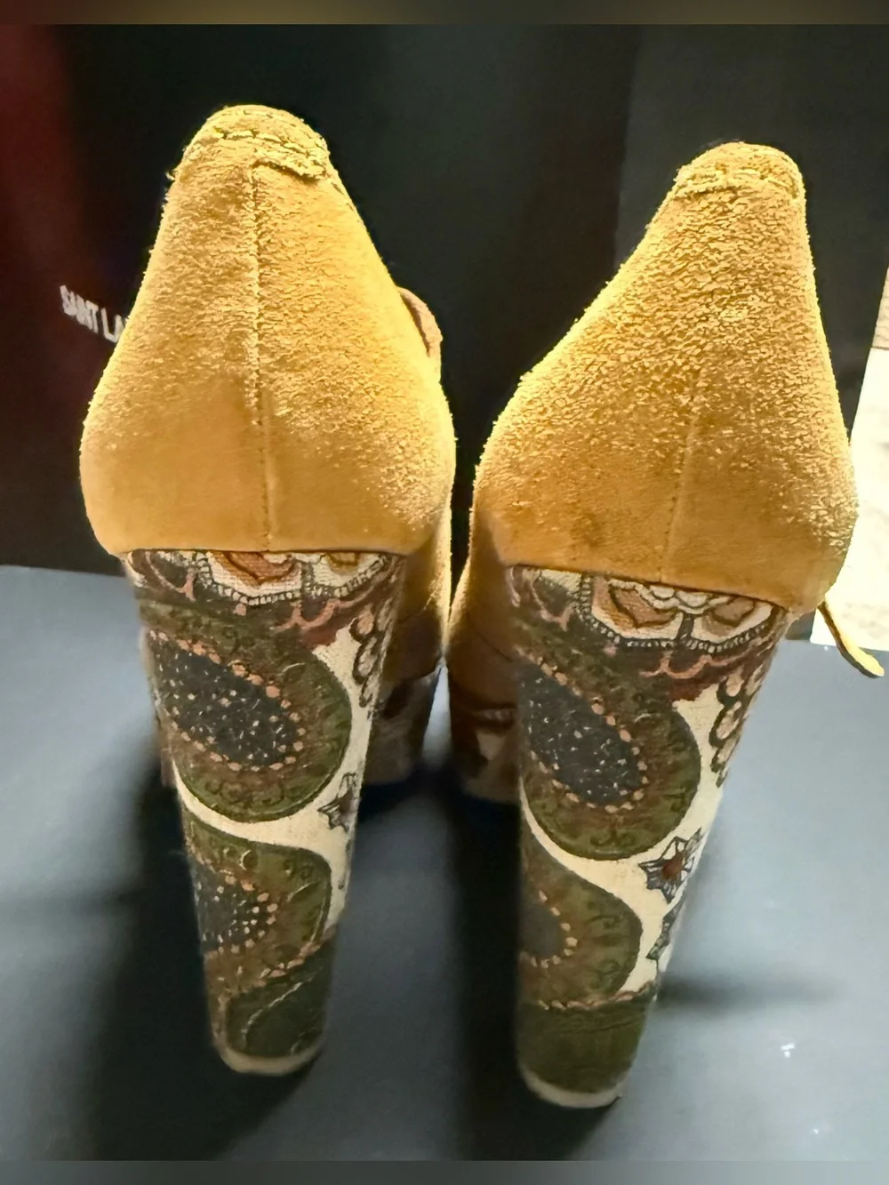 Lucky Brand elegant mustard