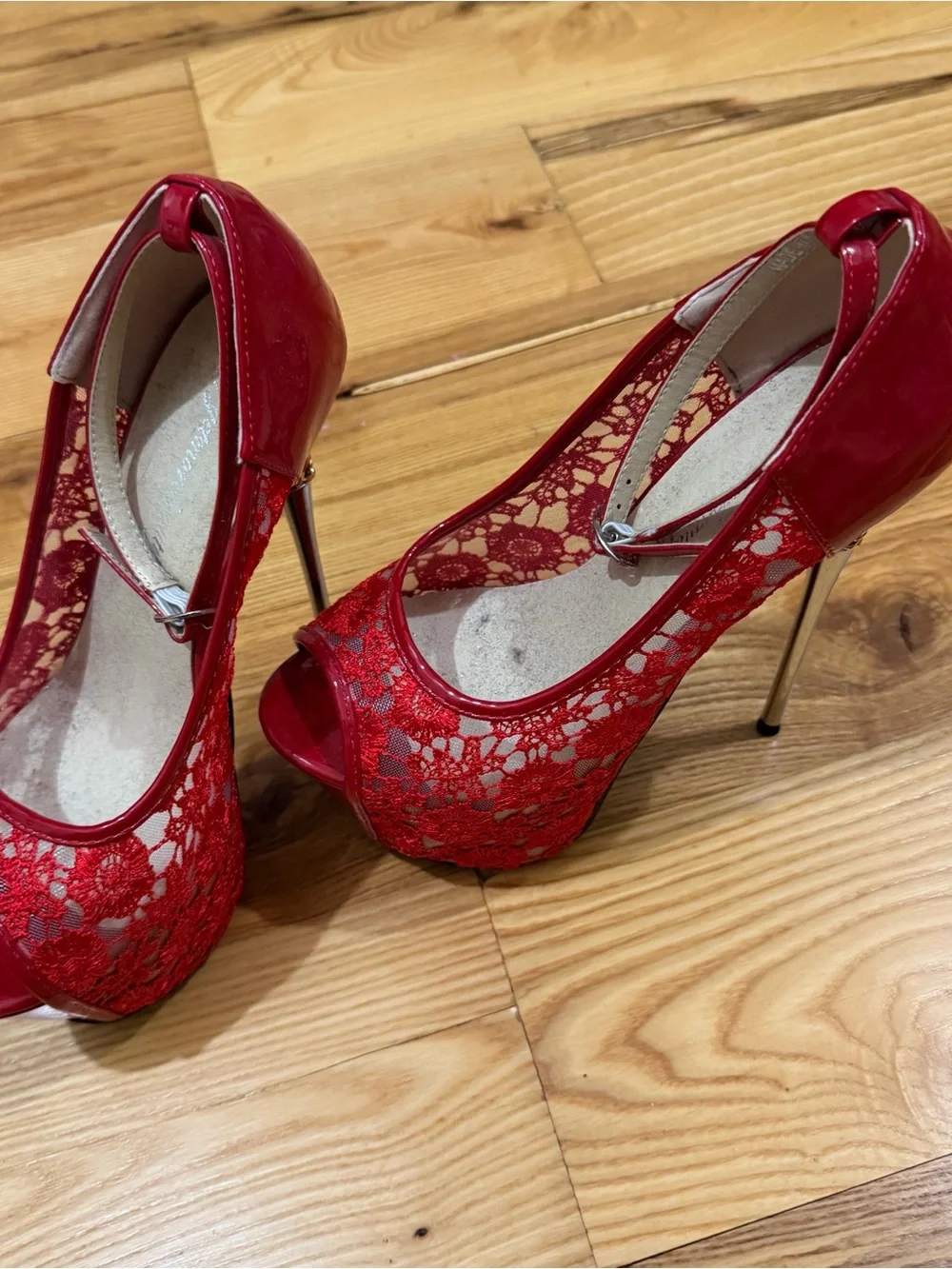 Getmorebeauty dramatic red